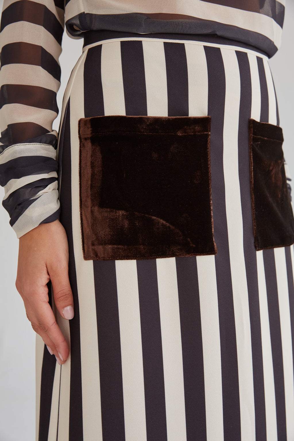 Claudia striped skirt black-beige