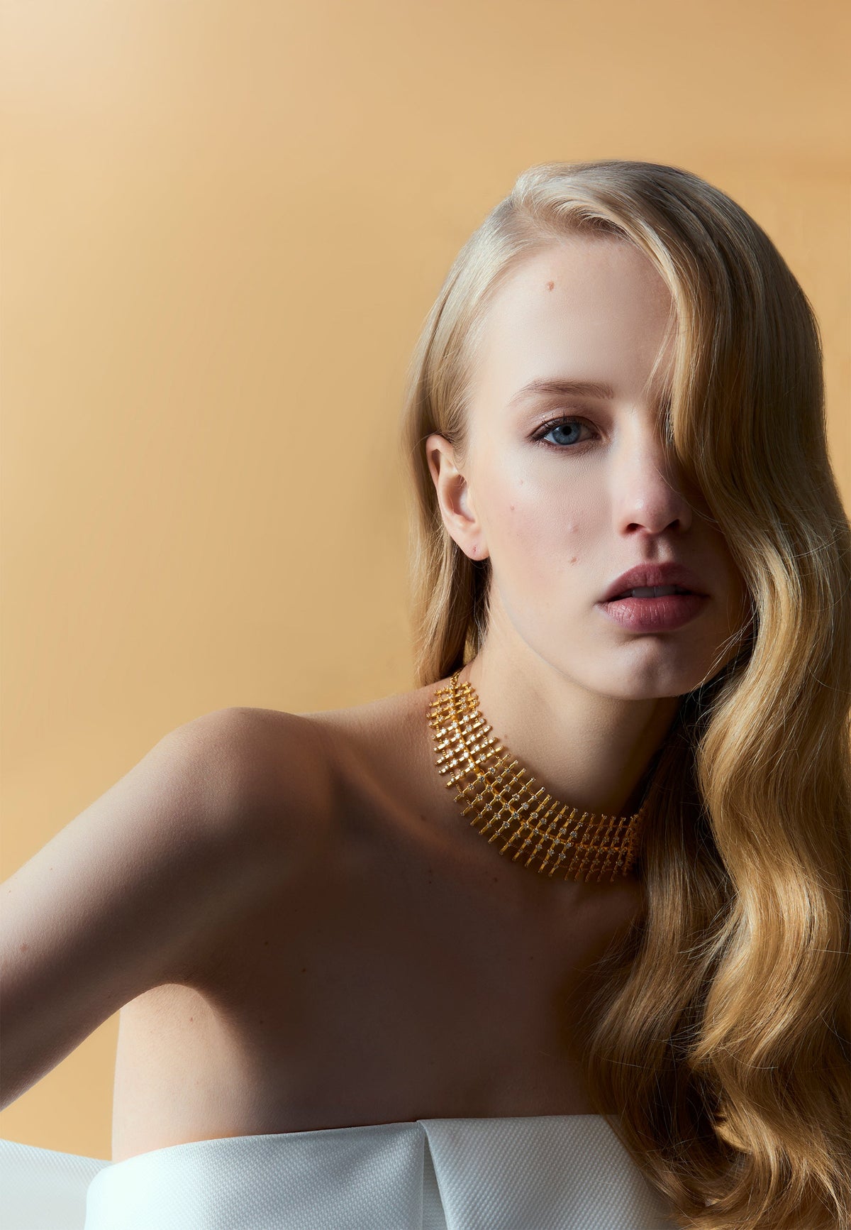 Helia Gold Choker