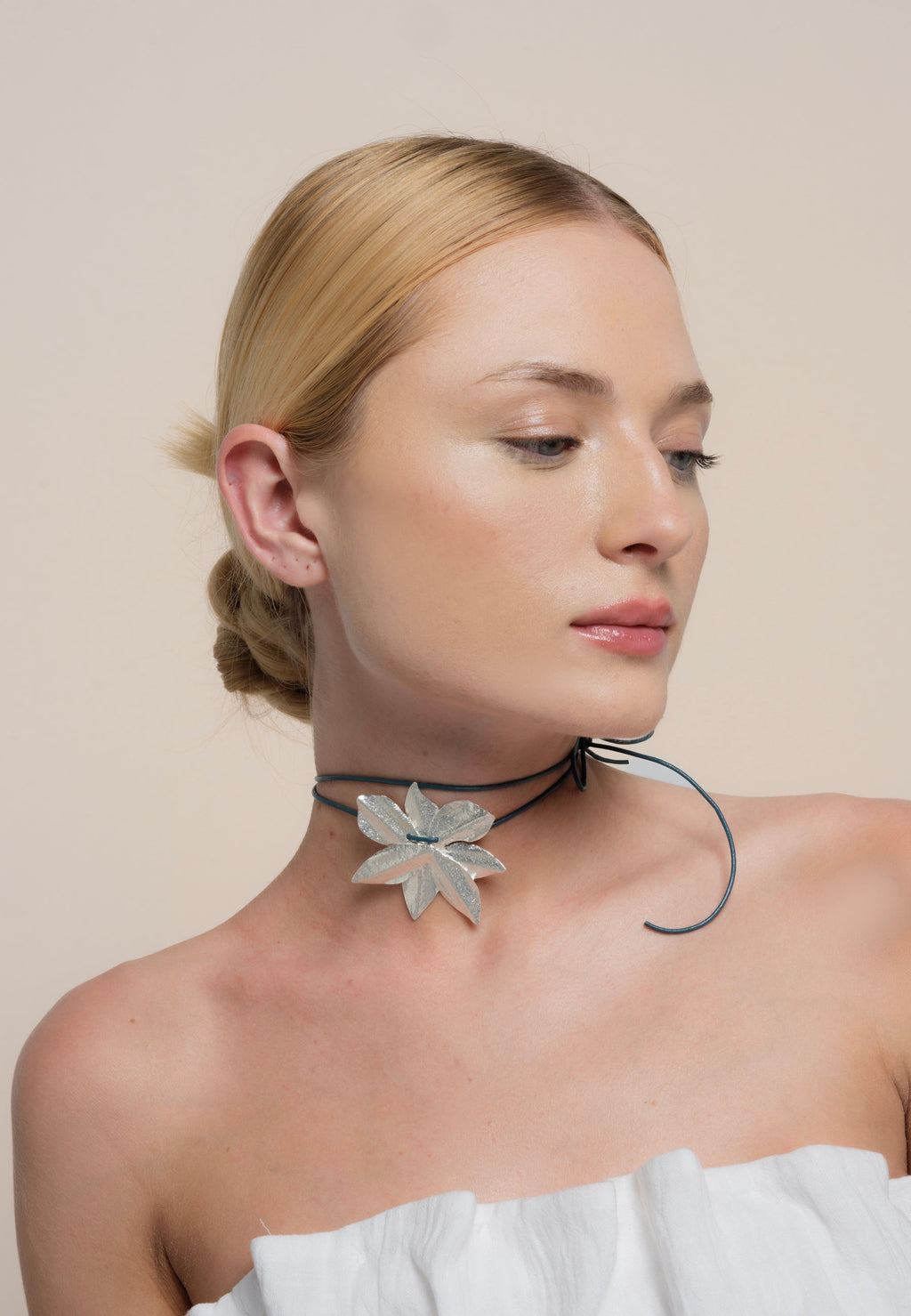 Collar Lotus Flower Plata